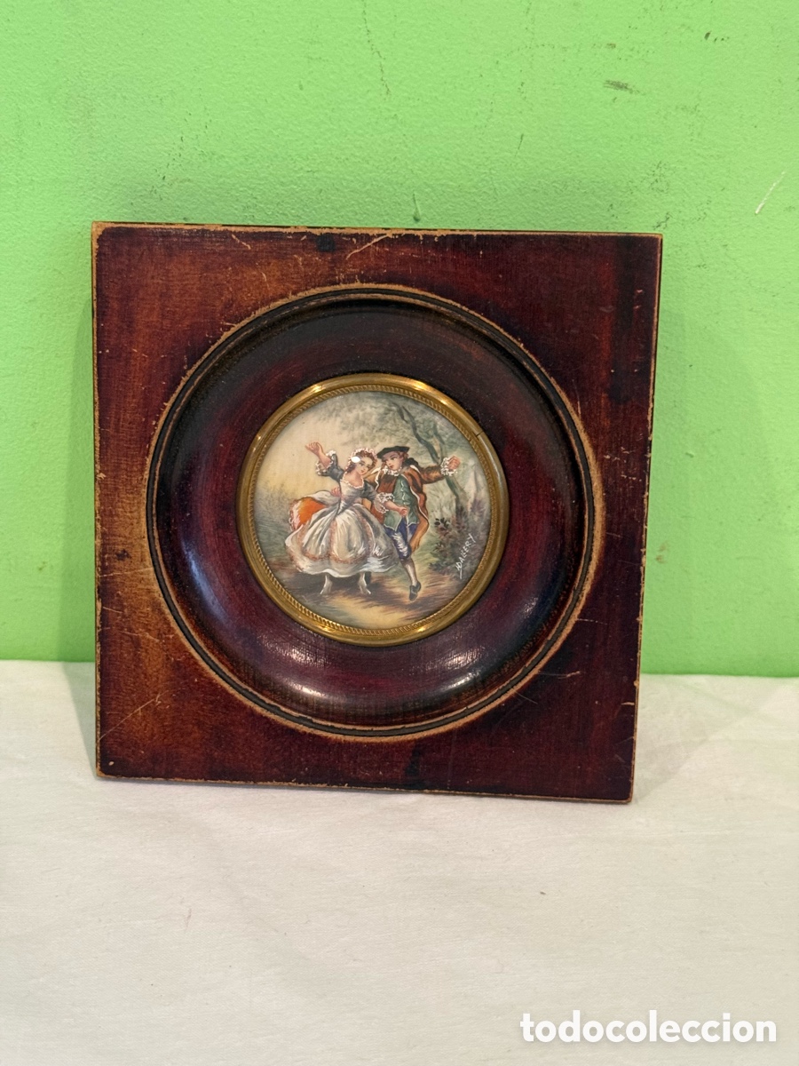 Arte: Miniatura escena rom&aacute;ntica francesa siglo XIX pintura sobre marfil firmada marco madera