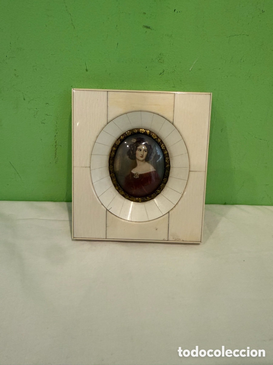 Arte: Miniatura retrato dama pintura sobre marfil marco de hueso antiguo &eacute;poca XIX