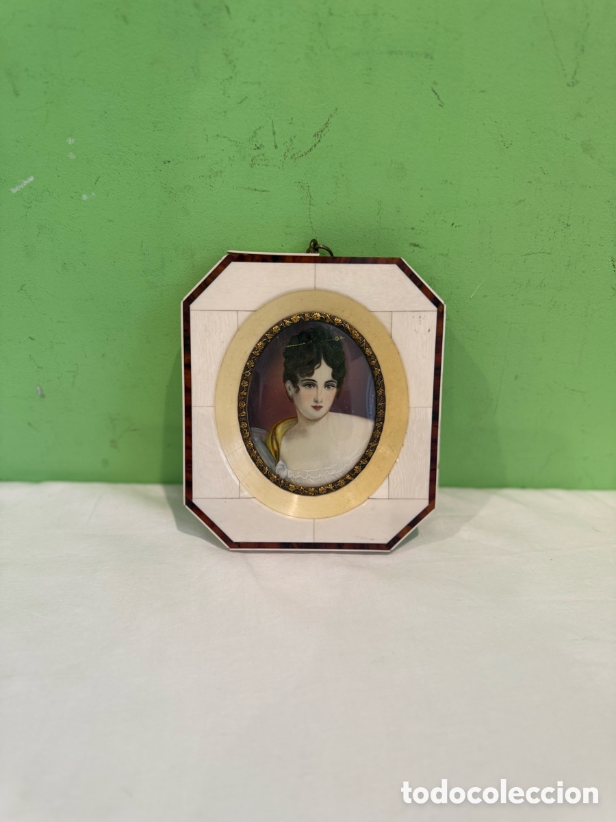Arte: Miniatura retrato dama firmada sobre marfil marco de hueso y carey &eacute;poca XIX