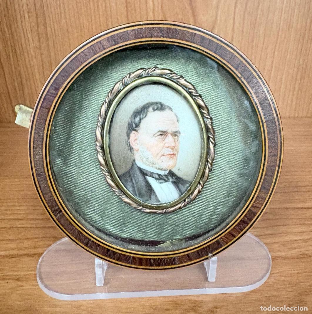 Arte: MINIATURA RETRATO MASCULINO EN GOUACHE ESMALTADO. FINALES DEL SIGLO XIX &ndash; PRINCIPIOS DEL SIGLO XX