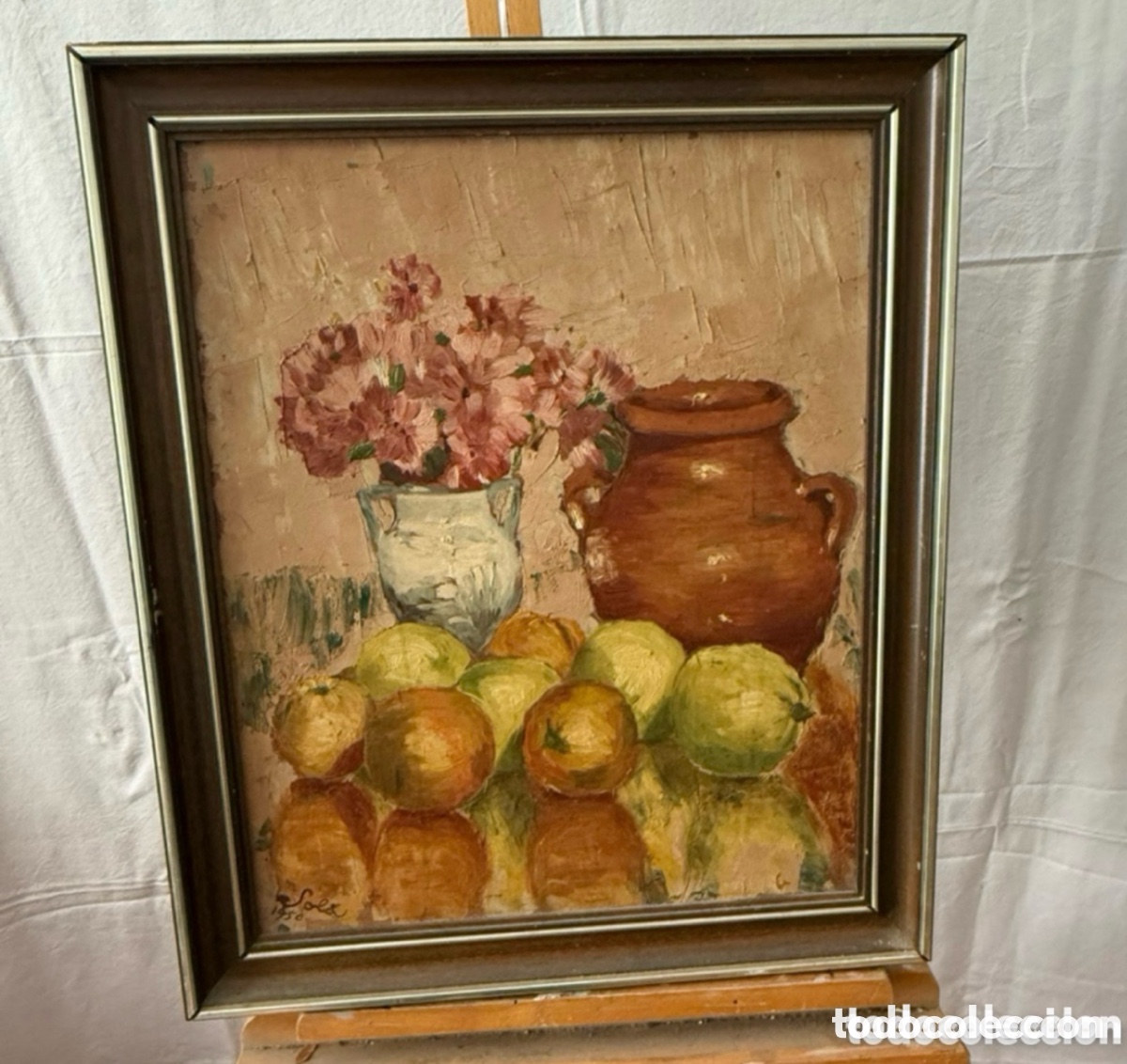 Arte: Bodeg&oacute;n floral con frutas &oacute;leo sobre tablex firmado Sola enmarcado.