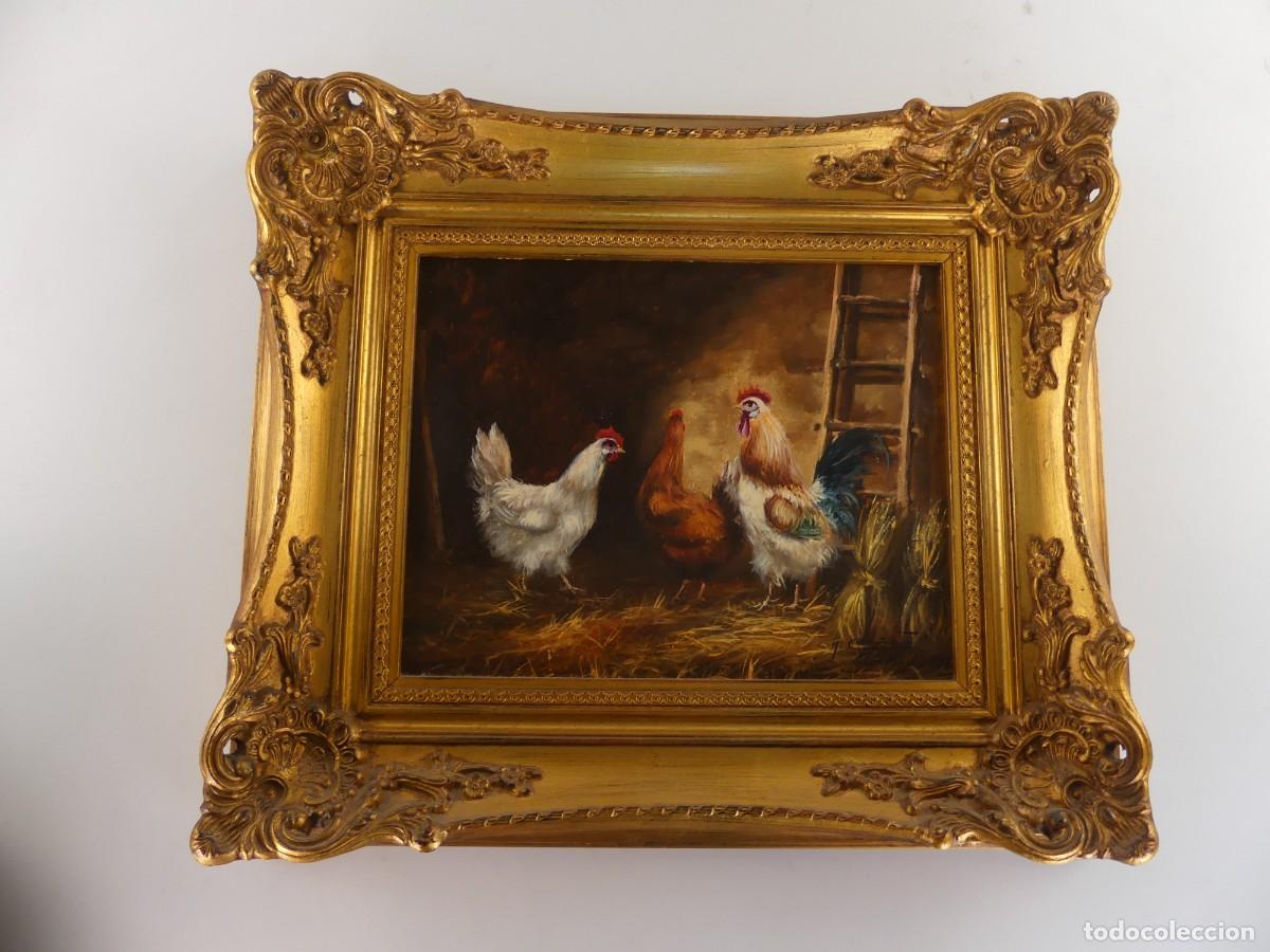 Art: PRECIOSA PINTURA DE OLEO SOBRE TABLA GALLINAS EL GALLINERO FIRMADA Y ENMARCADA CON PRECIOSO MARCO