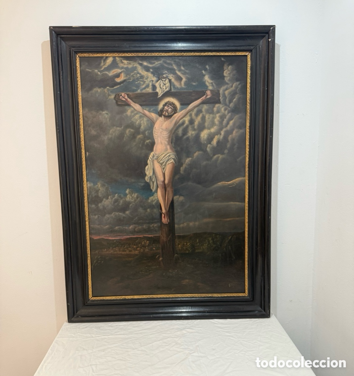 Arte: Gran &oacute;leo religioso Cristo Crucificado Escuela Espa&ntilde;ola XIX-XX Firmado a estudiar &Oacute;leo sobre lienzo