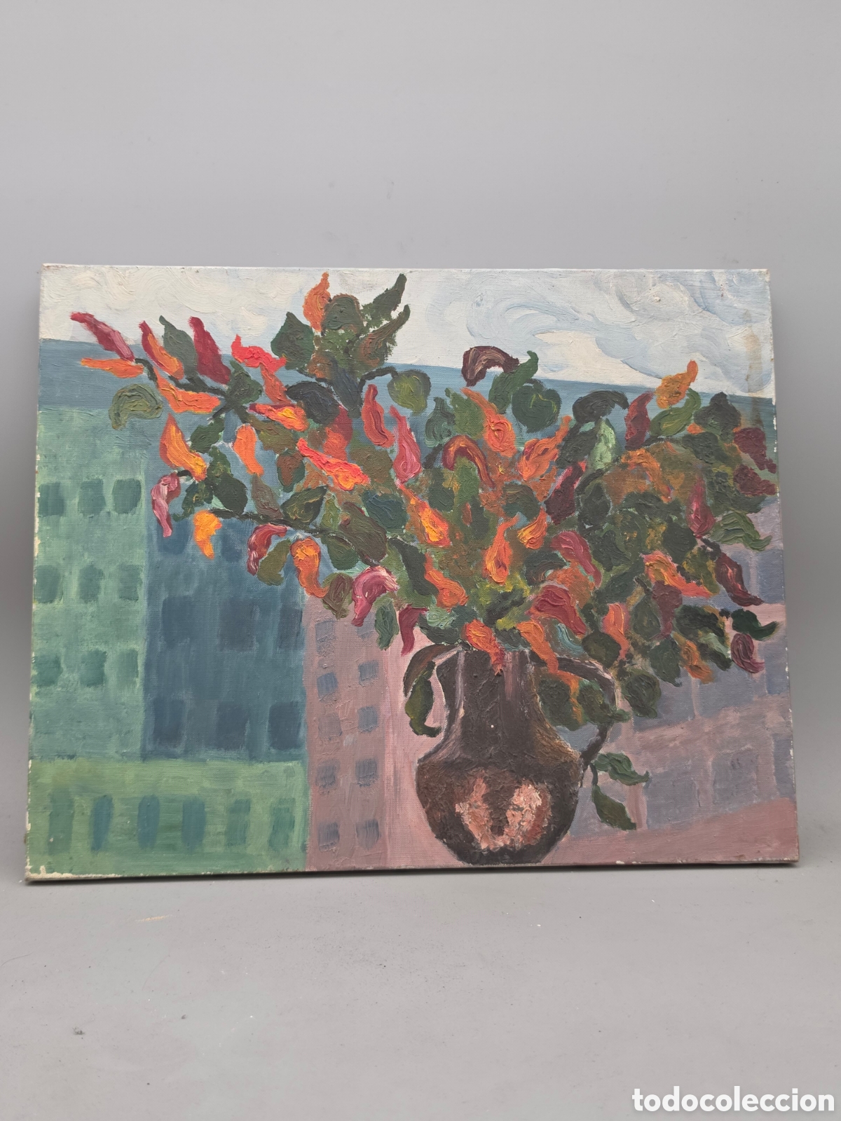 Arte: Naturaleza muerta con jarr&oacute;n y vista urbana &Oacute;leo sobre lienzo, 41 &times; 33 cm