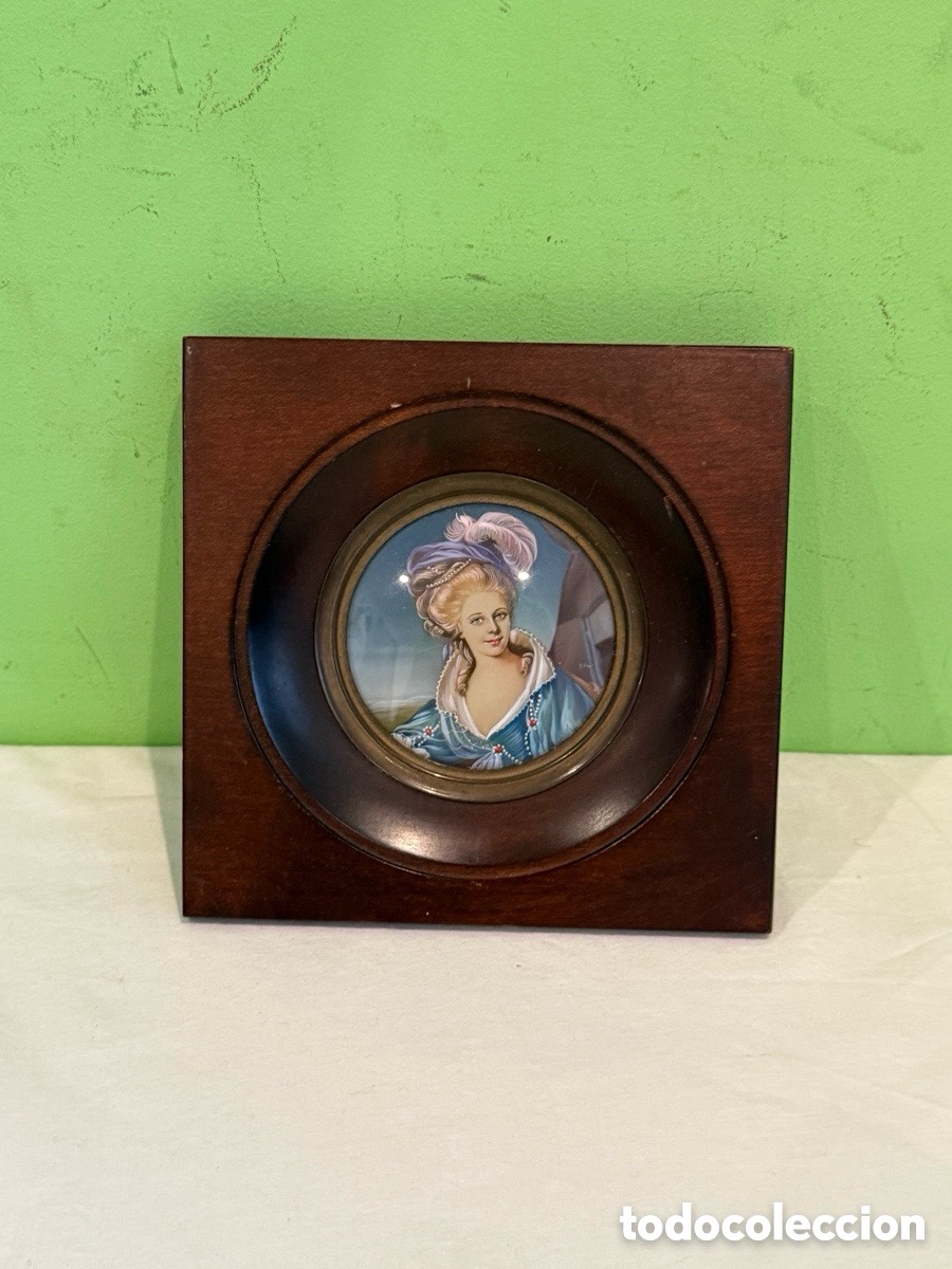 Arte: Miniatura retrato de dama francesa siglo XIX pintura sobre marfil firmada marco de madera &eacute;poca