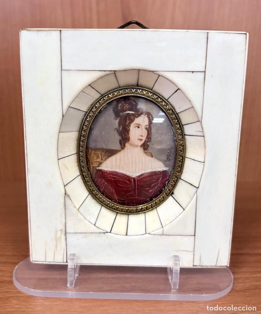 Arte: MINIATURA AL GOUACHE DE DAMA ROM&Aacute;NTICA EN MARCO DE N&Aacute;CAR. CA. 1850