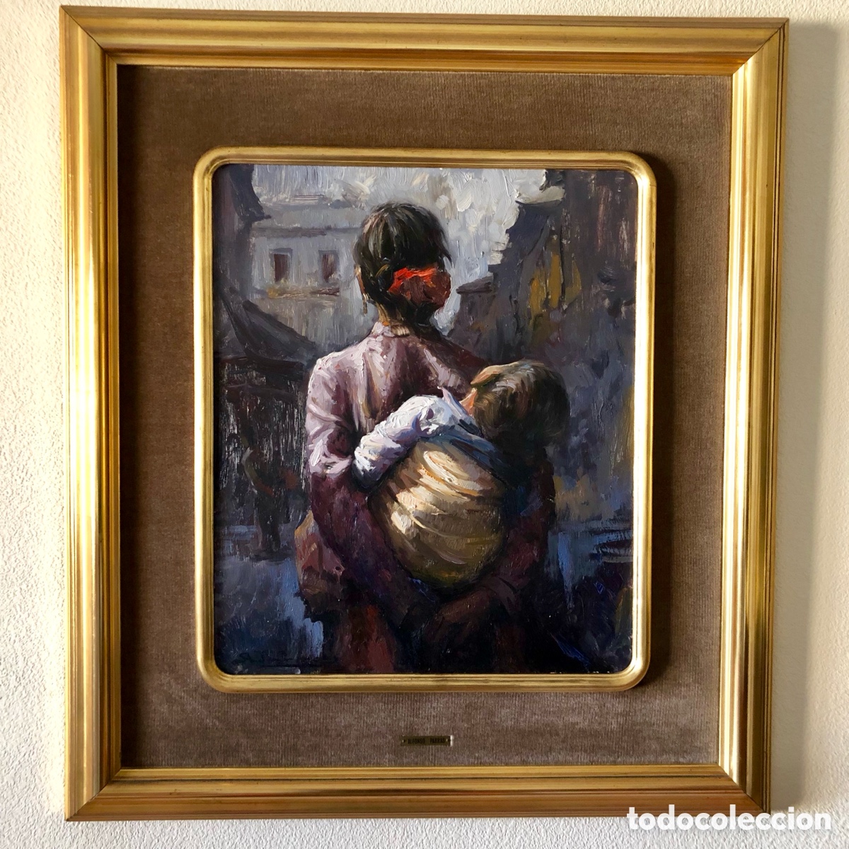 Arte: Maternidad. Retrato de espaldas mujer con ni&ntilde;o.