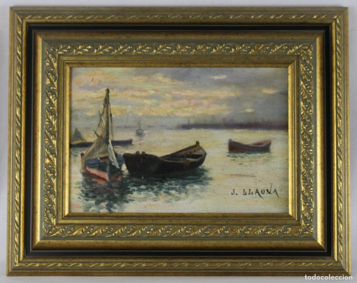 Arte: &Oacute;leo sobre lienzo. Marina con barcas al atardecer. Firmado J. Llaona. Ca. 1900
