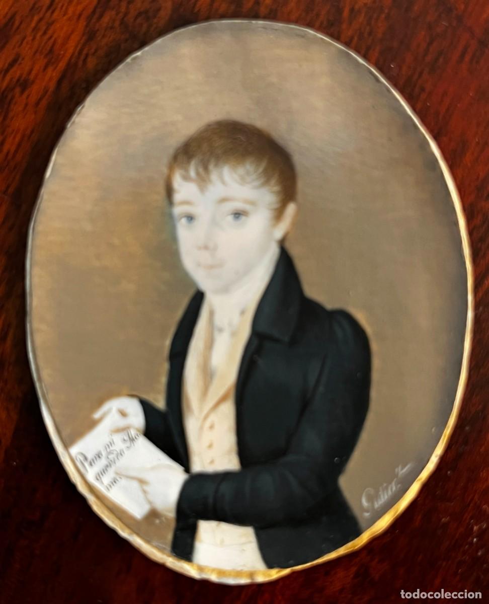Arte: Extraordinaria miniatura sobre marfil. Retrato de joven caballero. Firmada &rdquo;Guti&eacute;r.&rdquo;. Espa&ntilde;a, ca. 18