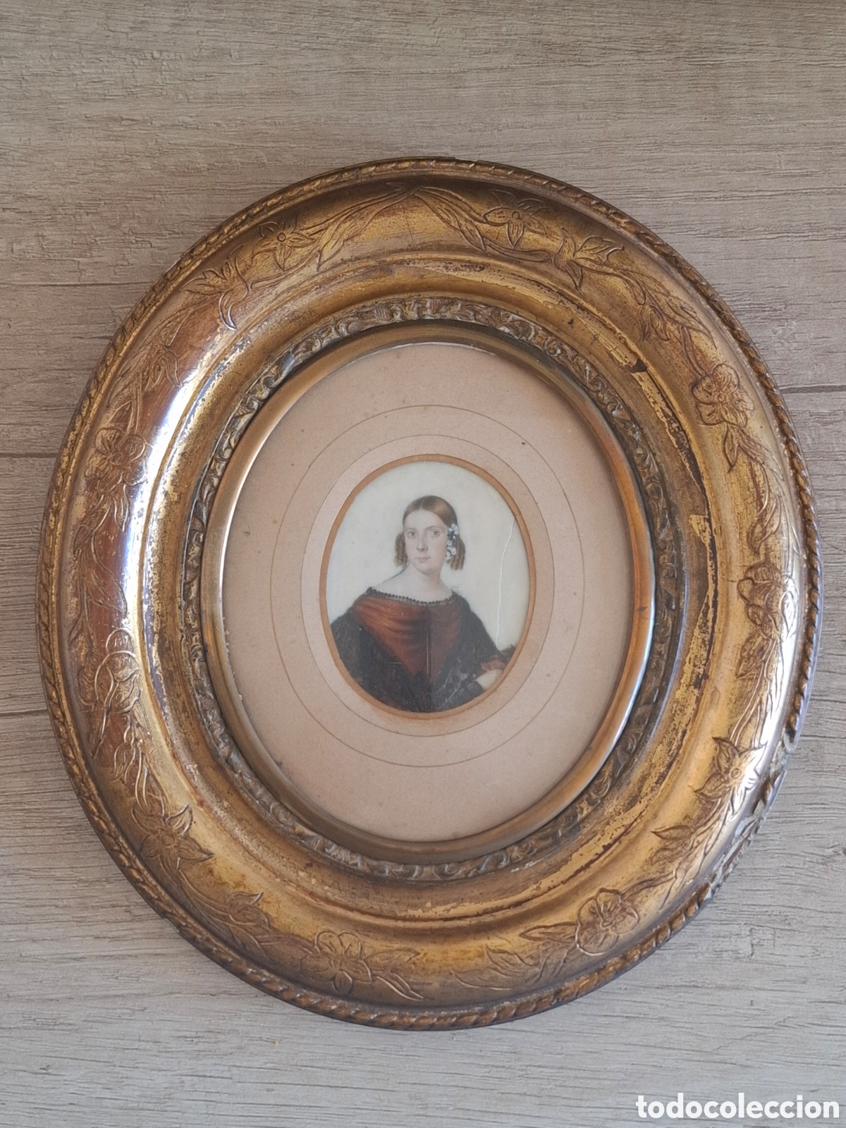 Arte: Retrato miniatura de se&ntilde;orita al &oacute;leo sobre marfil, siglo XIX ? an&oacute;nimo