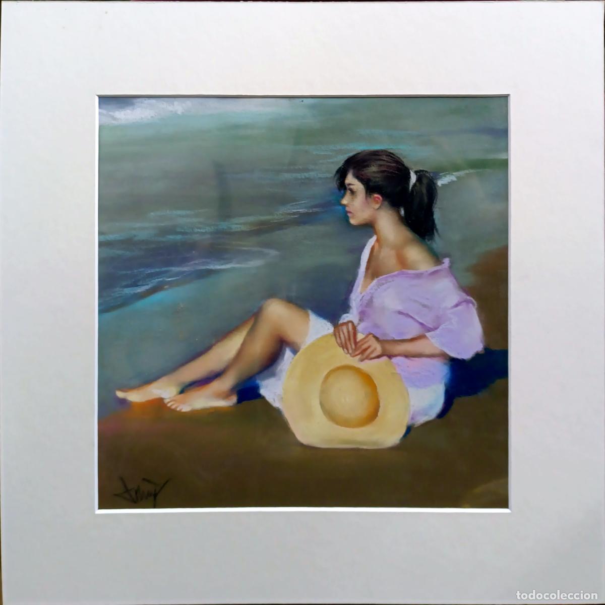 Arte: Pastel de Domingo &Aacute;lvarez G&oacute;mez. Mujer en la playa. 27 x 27 cm