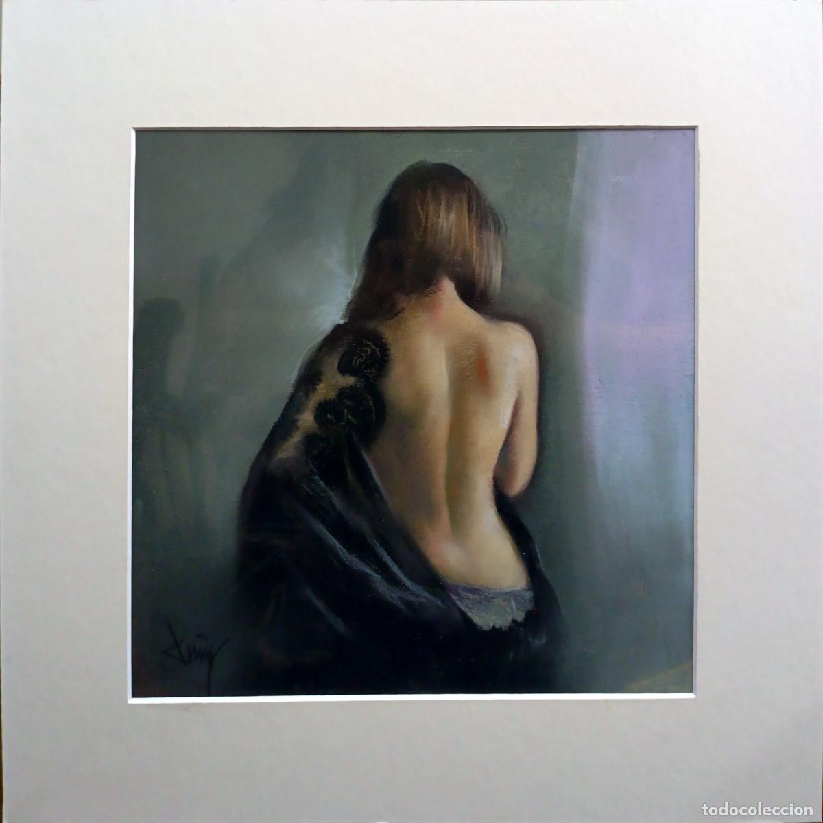 Arte: Pastel. Mujer de espaldas. Domingo &Aacute;lvarez G&oacute;mez. 27x27 cm