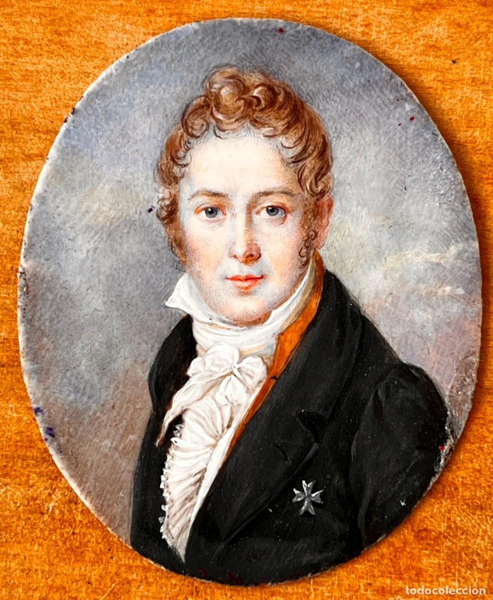 Arte: MINIATURA RETRATO DE CABALLERO SOBRE MARFIL, PRINCIPIOS DEL SIGLO XIX, C. 1815-1830, CONDECORACI&Oacute;
