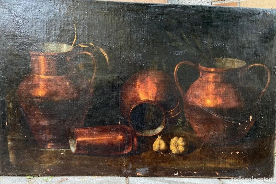 Arte: BODEG&Oacute;N ESPA&Ntilde;OL S. XVII-XVIII. COBRES, JARRAS Y AJOS. &Oacute;LEO SOBRE LIENZO