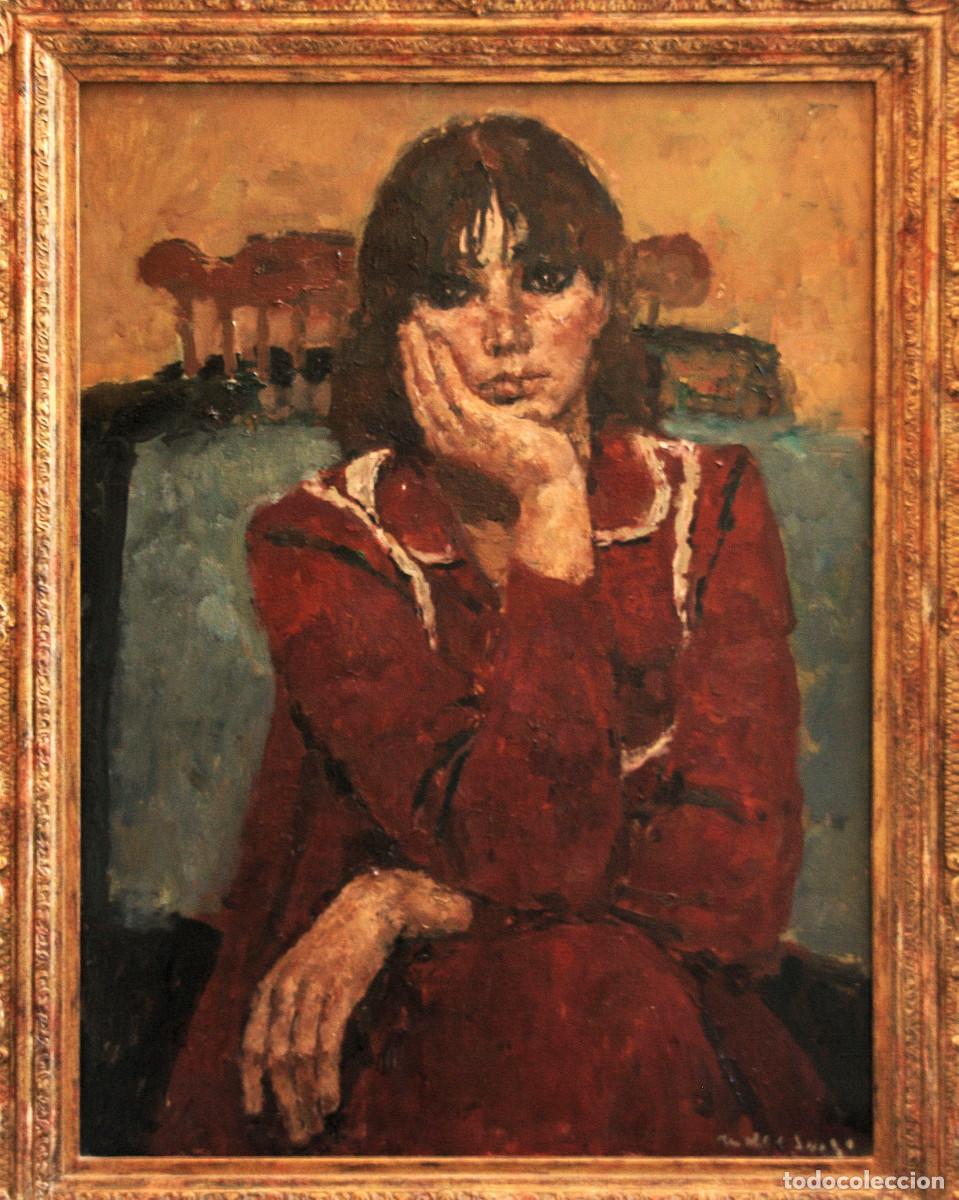Arte: figura en fucsia de Mallol Suazo