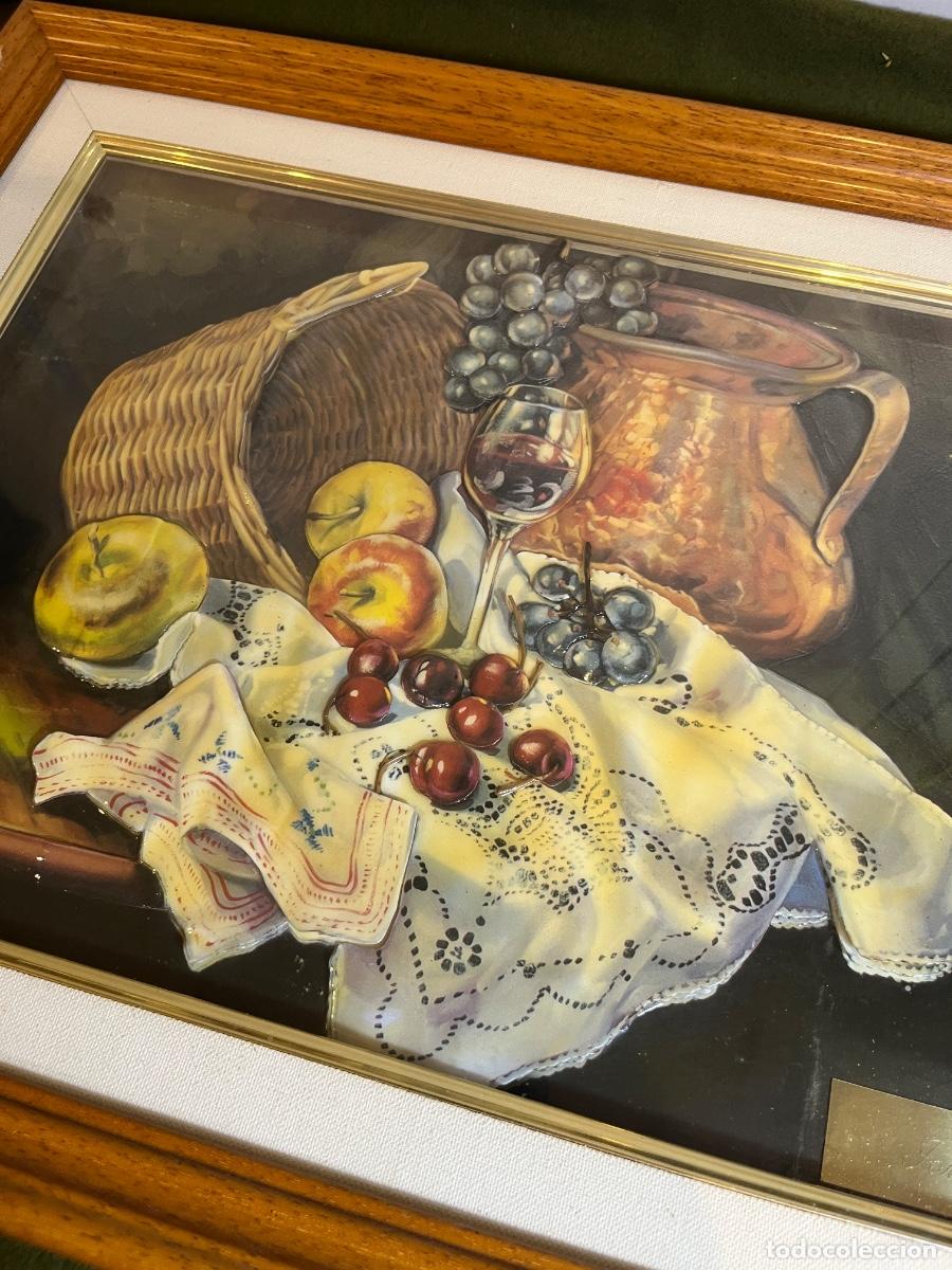 Arte: Cuadro bodeg&oacute;n en relieve firmado Jordi naturaleza muerta con frutas copa y jarra enmarcado vintage