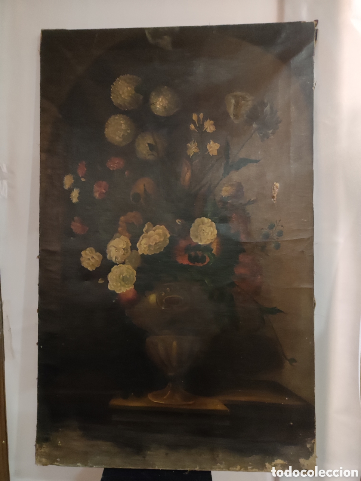Arte: Bodeg&oacute;n de flores con jarr&oacute;n