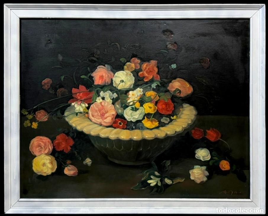 Arte: Elegante cuenco de flores - Escuela europea (XX)