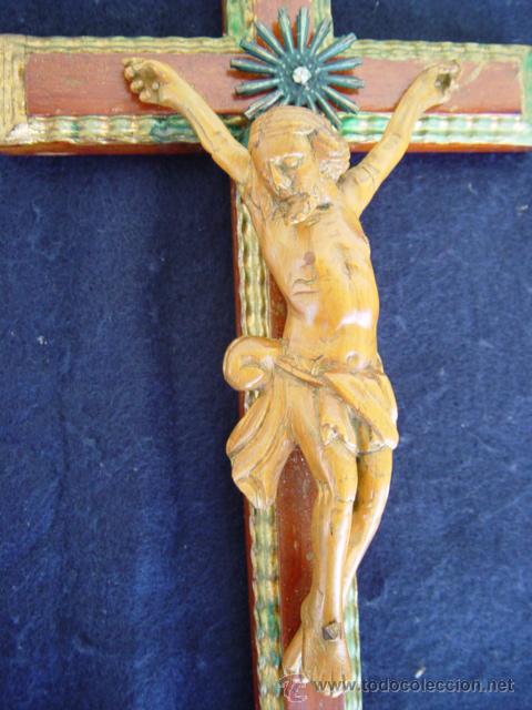 Arte: Oratorio, con Cristo crucificado e dois Santos, sec 19 - Foto 6