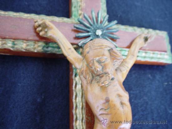 Arte: Oratorio, con Cristo crucificado e dois Santos, sec 19 - Foto 7