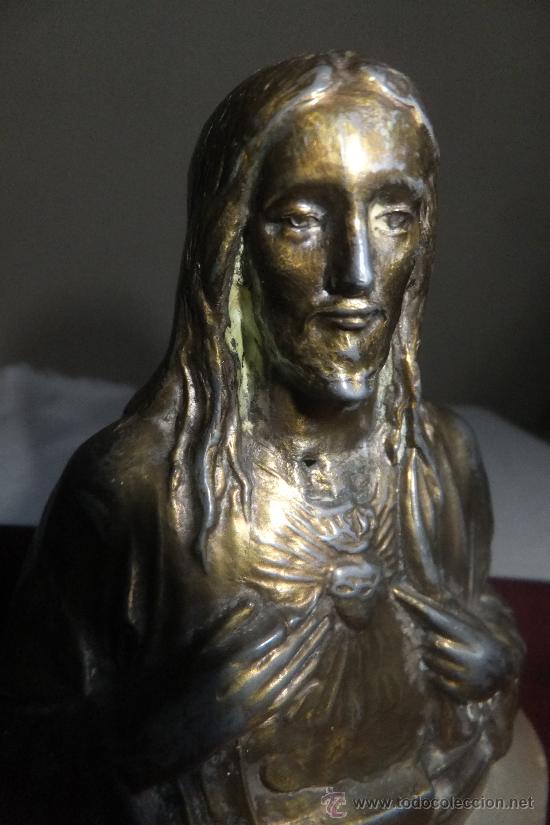 Arte: Coraz&oacute;n de Jes&uacute;s en bronce con base de onix prros. XX - Foto 6
