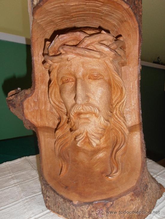 Busto De Cristo De Madera Tallado En Una única - Vendido En Venta ...