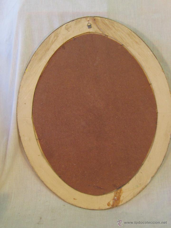 Arte: corazon de jesus en marco oval de madera y lamina - Foto 2