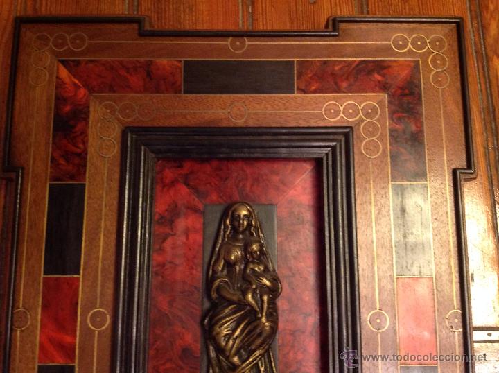 Arte: RETABLO EN MADERA Y BRONCE VIRGEN CON NI&Ntilde;O - Foto 2