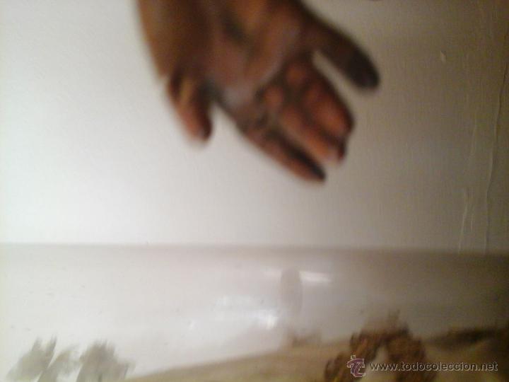 Arte: Detalle de la mano con el desperfecto - Foto 12