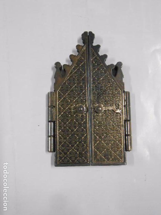 Arte: TRIPTICO RELIGIOSO METALICO CON CIERRE POSTERIOR. - Foto 3