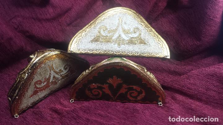 Arte: TRIO   DE  M&Eacute;NSULAS  FLORENTINAS  EN  MADERA - Foto 4