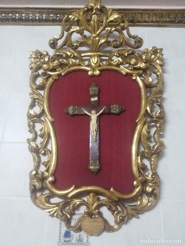 Arte: Preciosa cornucopia con cristo de m&aacute;rfil. - Foto 1