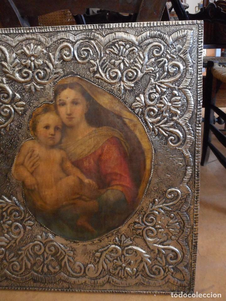 Arte: Cuadro repujado de la Virgen y el Ni&ntilde;o - Foto 3