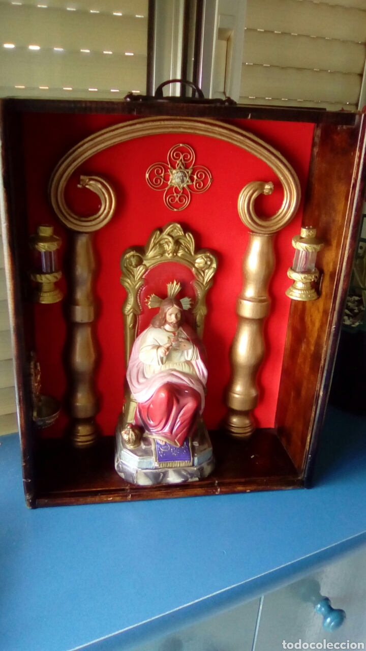 Arte: Retablo del Sagrado Coraz&oacute;n en caja de madera - Foto 1