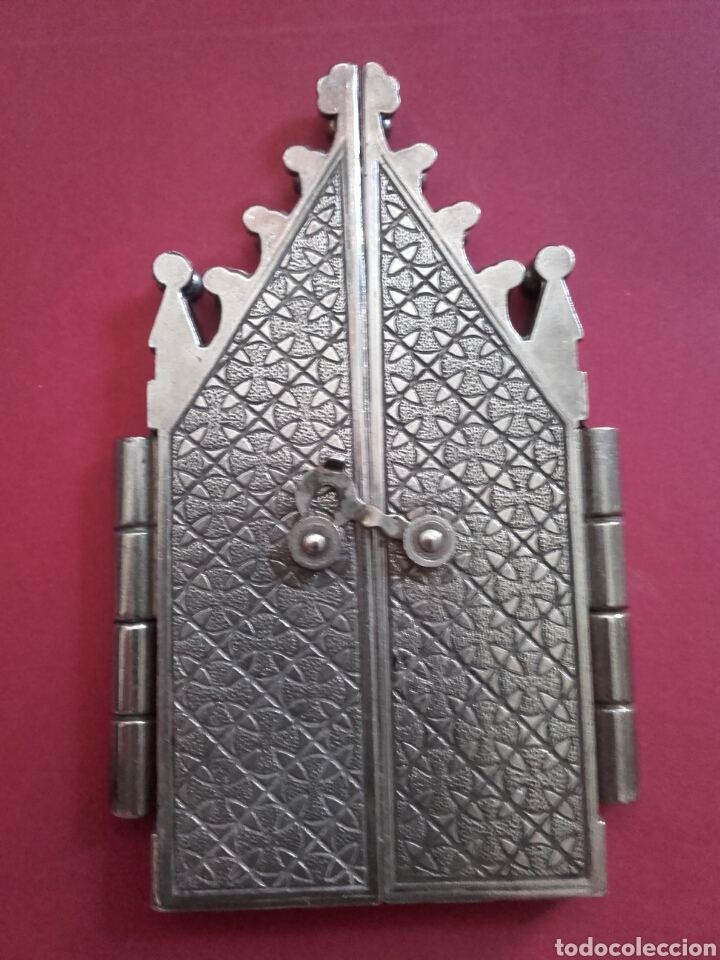 Arte: TR&Iacute;PTICO DE METAL PLATEADO. CERDE&Ntilde;A. - Foto 2