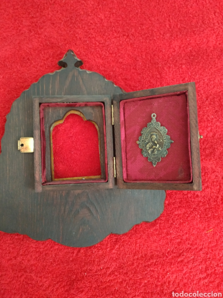 Arte: Marco en madera y plata repujado a mano - Foto 2