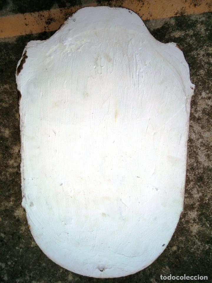 Arte: cuadro religioso de virgen en escayola - Foto 5