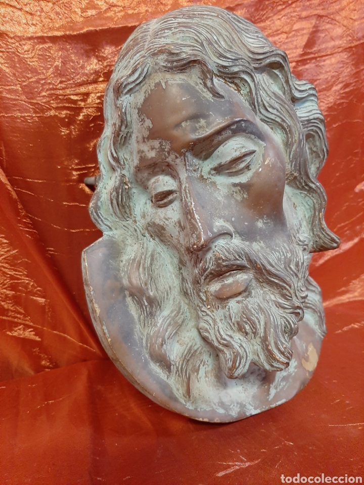 Arte: Antigua escultura, busto de Jesús, Jesucristo, hecho de bronce. Conserva su pátina. Grande. - Foto 2 - 197201567