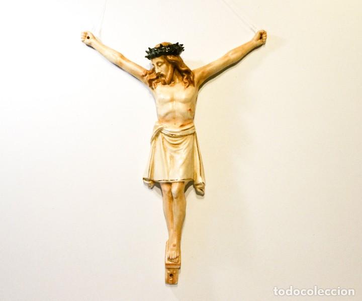 Arte: Figura Cristo para Crucifijo o Pared Neundorf Porcelana Siglo XX