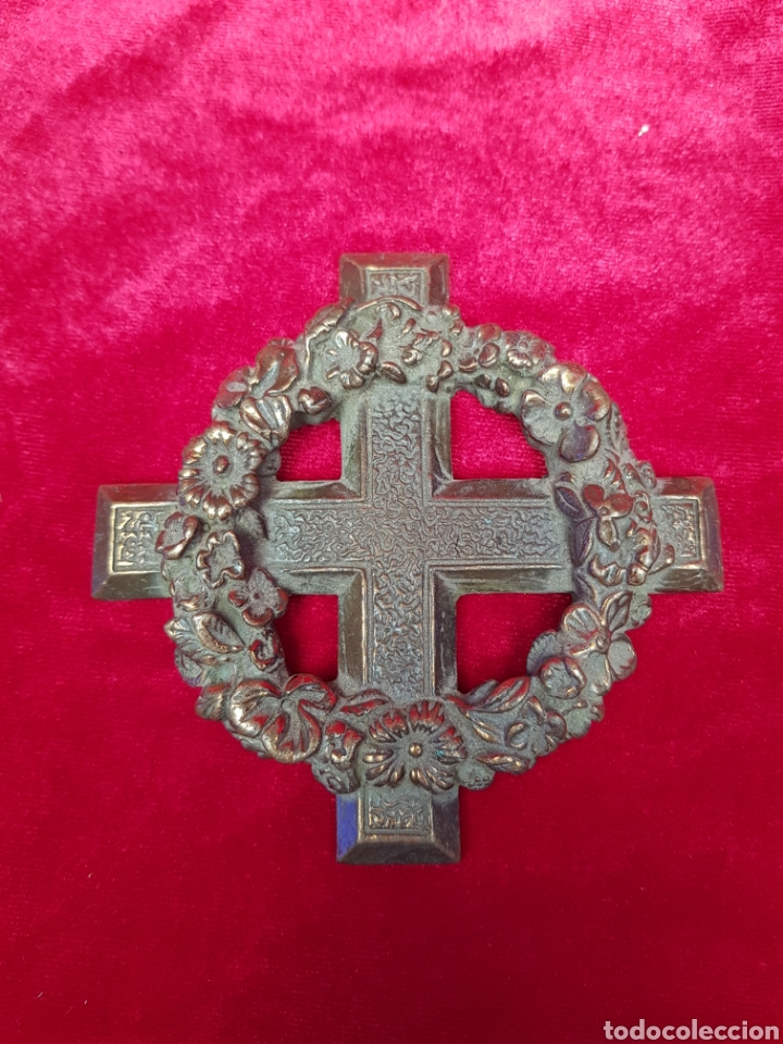 Arte: Antigua cruz de bronce - Foto 1