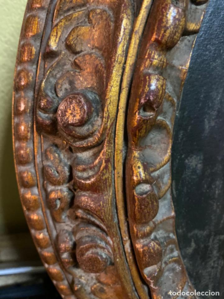Arte: Excelente enmarcaci&oacute;n en madera labrada. - Foto 4