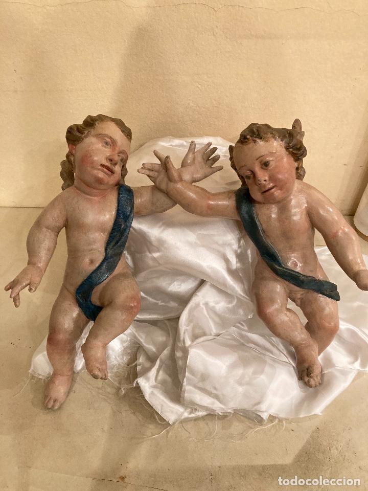 Arte: PAREJA DE ANGELES EN TALLA DE MADERA. Lote 246445825