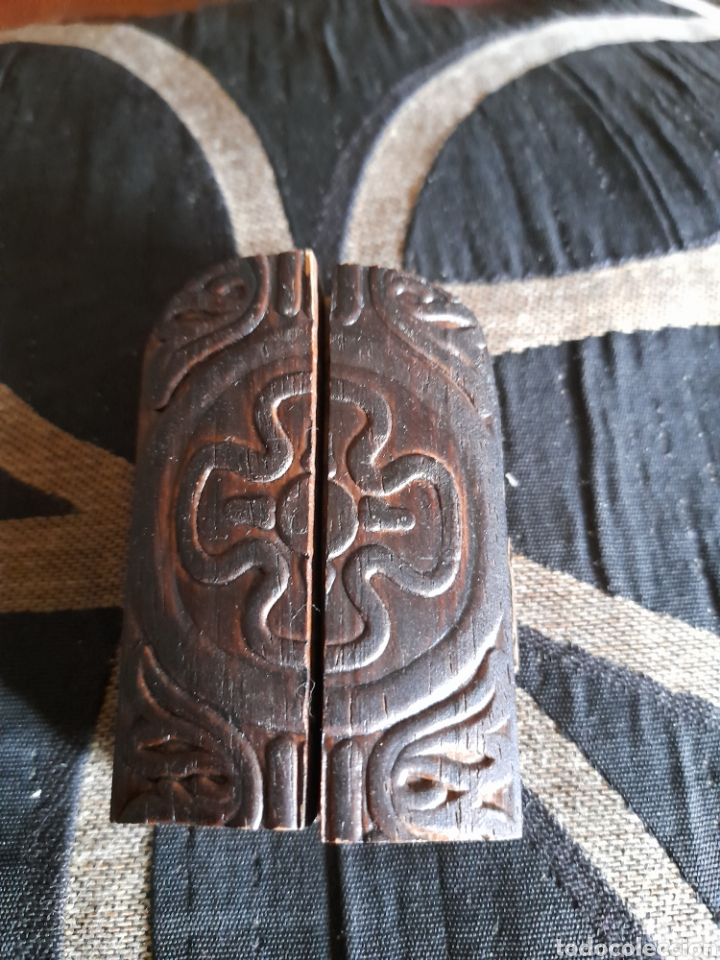 Arte: Antiguo icono de bolsillo de madera - Foto 1