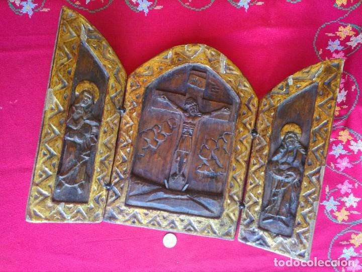 Arte: Triptico antiguo religioso de madera tallada - Foto 1