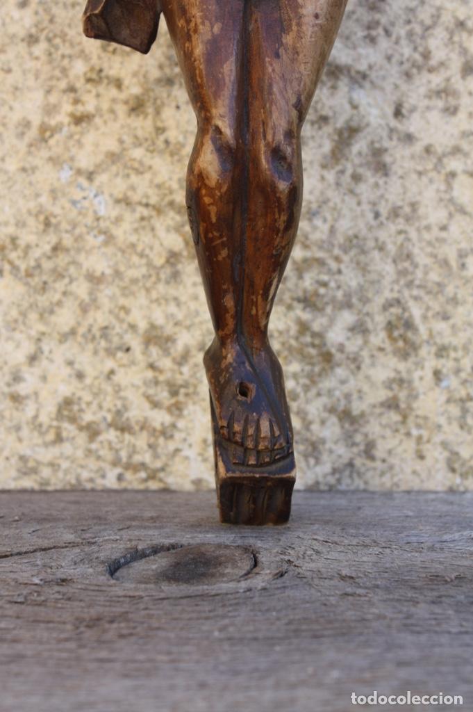 Arte: Cristo. Talla en madera del s. XVIII. - Foto 3