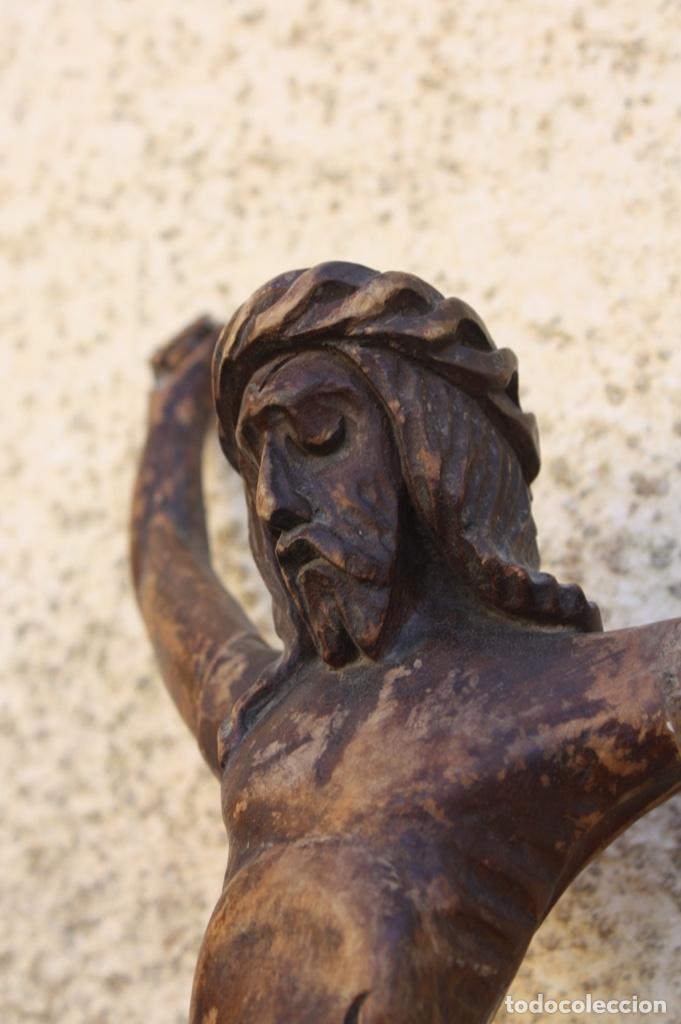 Arte: Cristo. Talla en madera del s. XVIII. - Foto 12