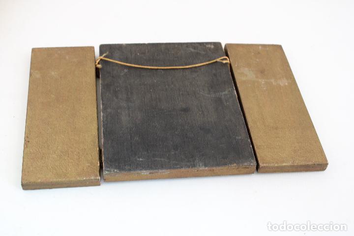 Arte: antiguo triptico en madera laminada - Foto 4