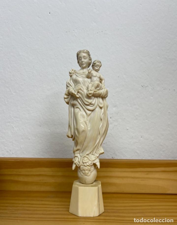 VIRGEN CON NIÑO REALIZADA EN MARFIL (Arte - Arte Religioso - Escultura)