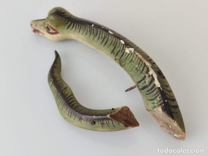 Arte: Antigua serpiente del pecado en madera para peana virgen S.XVIII - Foto 13 - 303608238