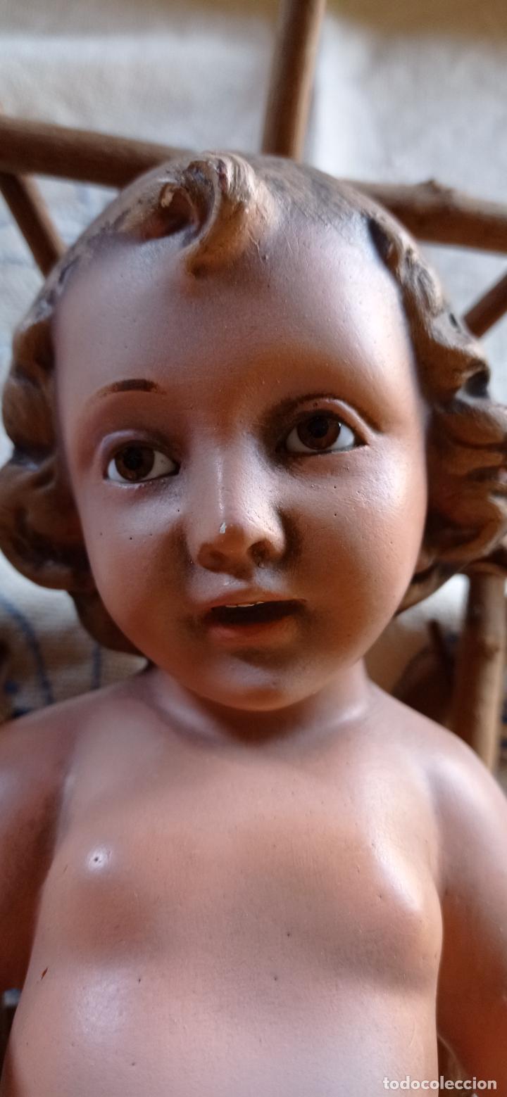 Arte: NI&Ntilde;O JESUS DE OLOT CON CUNA DE MADERA - Foto 2